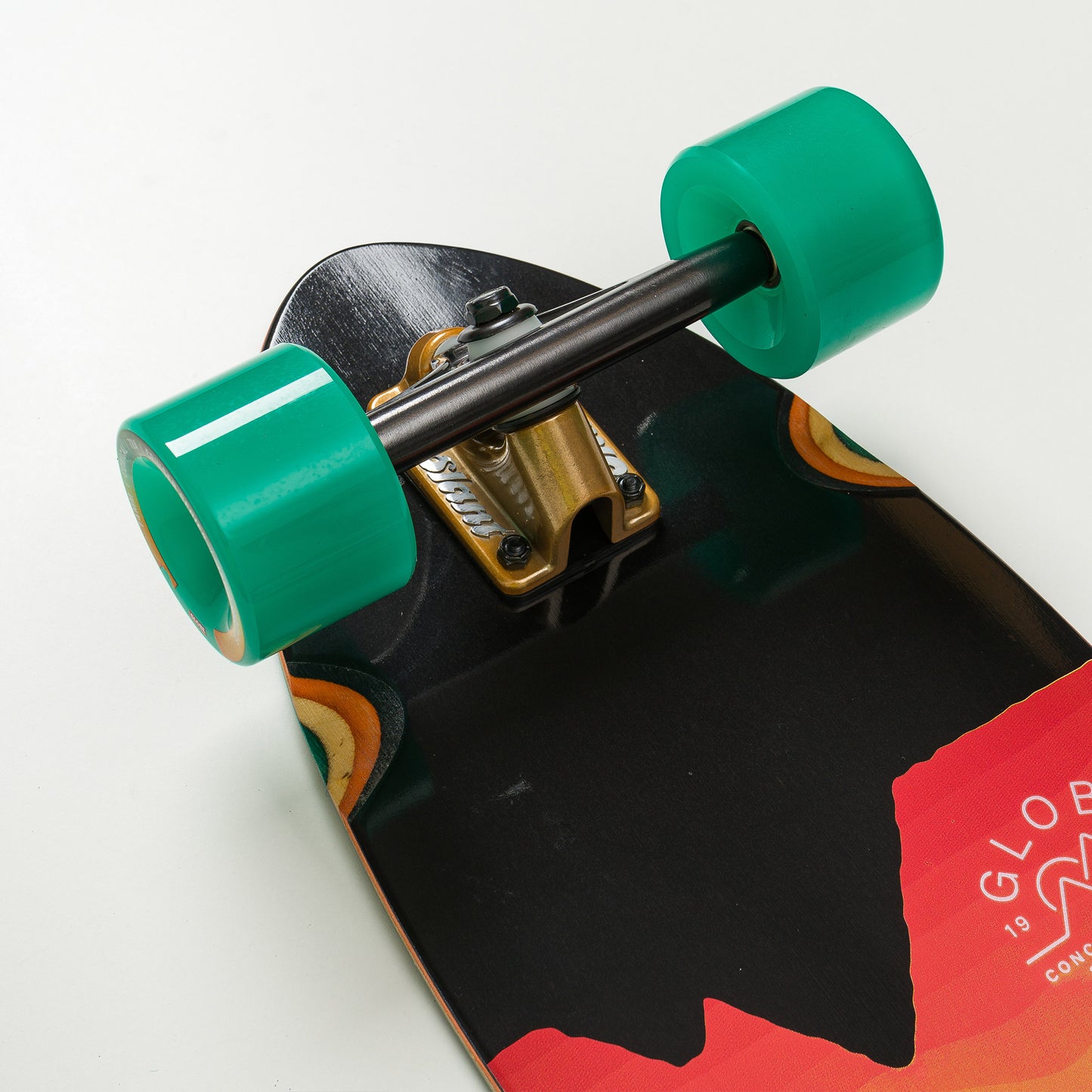Globe Arcadia 35.875" Cruiserboard Black Maple/Chromeset