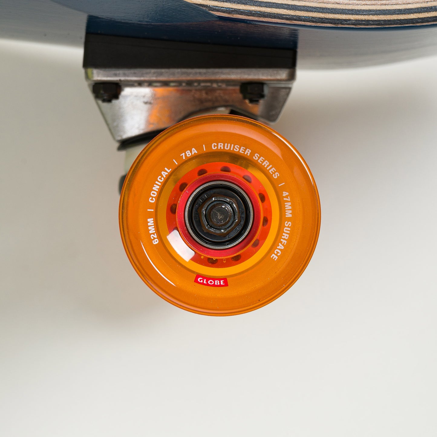 Globe Big Blazer 32" Cruiserboard Teak/Oceans