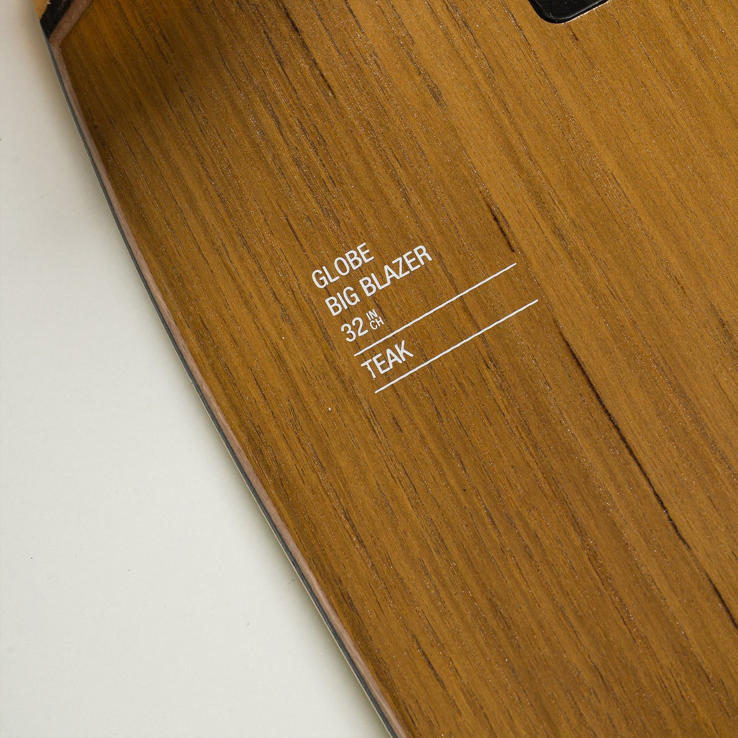 Globe Big Blazer 32" Cruiserboard Teak/Oceans