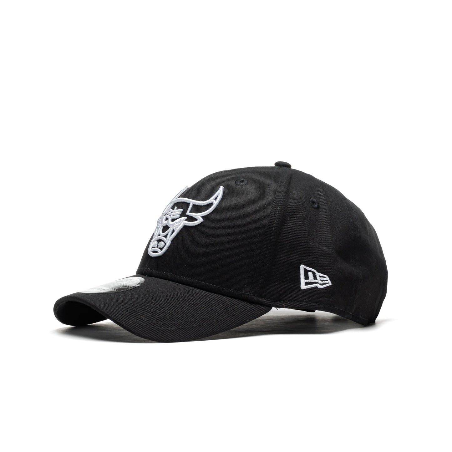 New Era NBA Essential Outline 940 Chicago Bulls Black/White - 12292586E