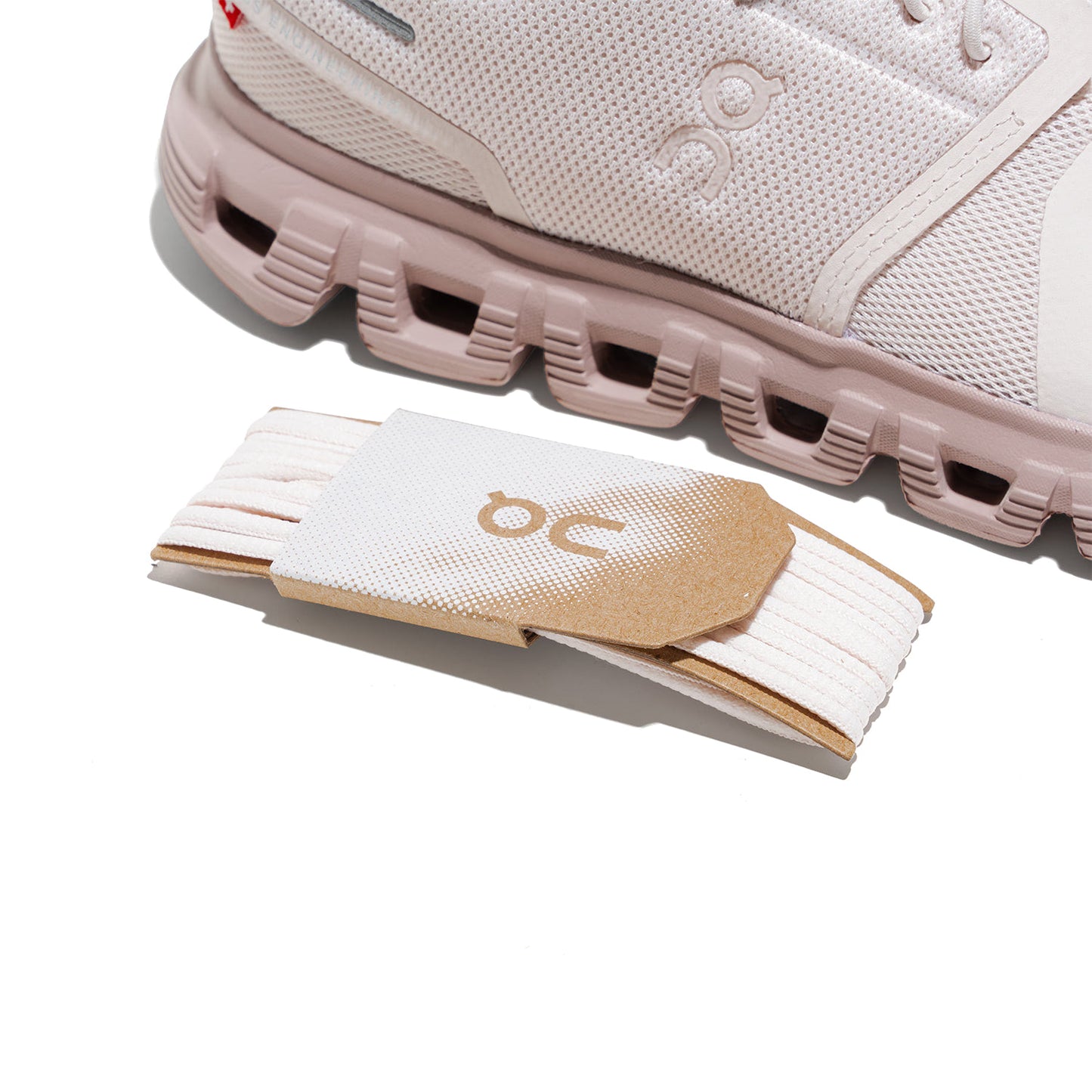 On Running Cloud 6 Oyster/Biscuit - 3WF10065444