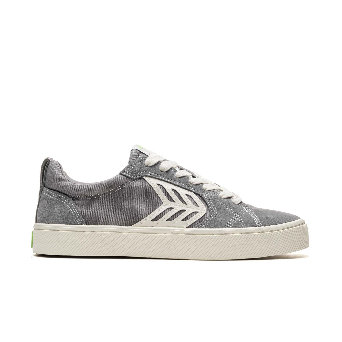 Cariuma Catiba Pro Ivory Logo Charcoal Grey - 400807G17