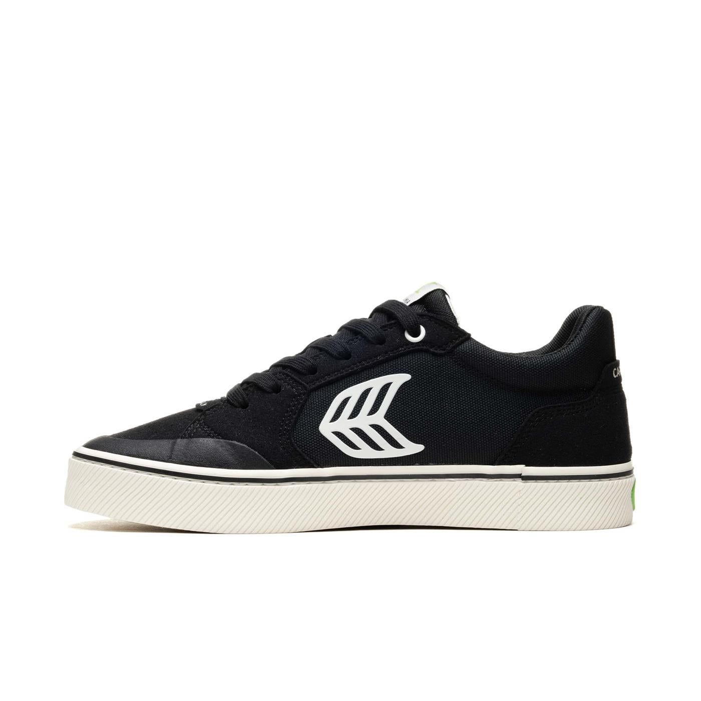 Cariuma Vallely Black/Ivory - 421409B06
