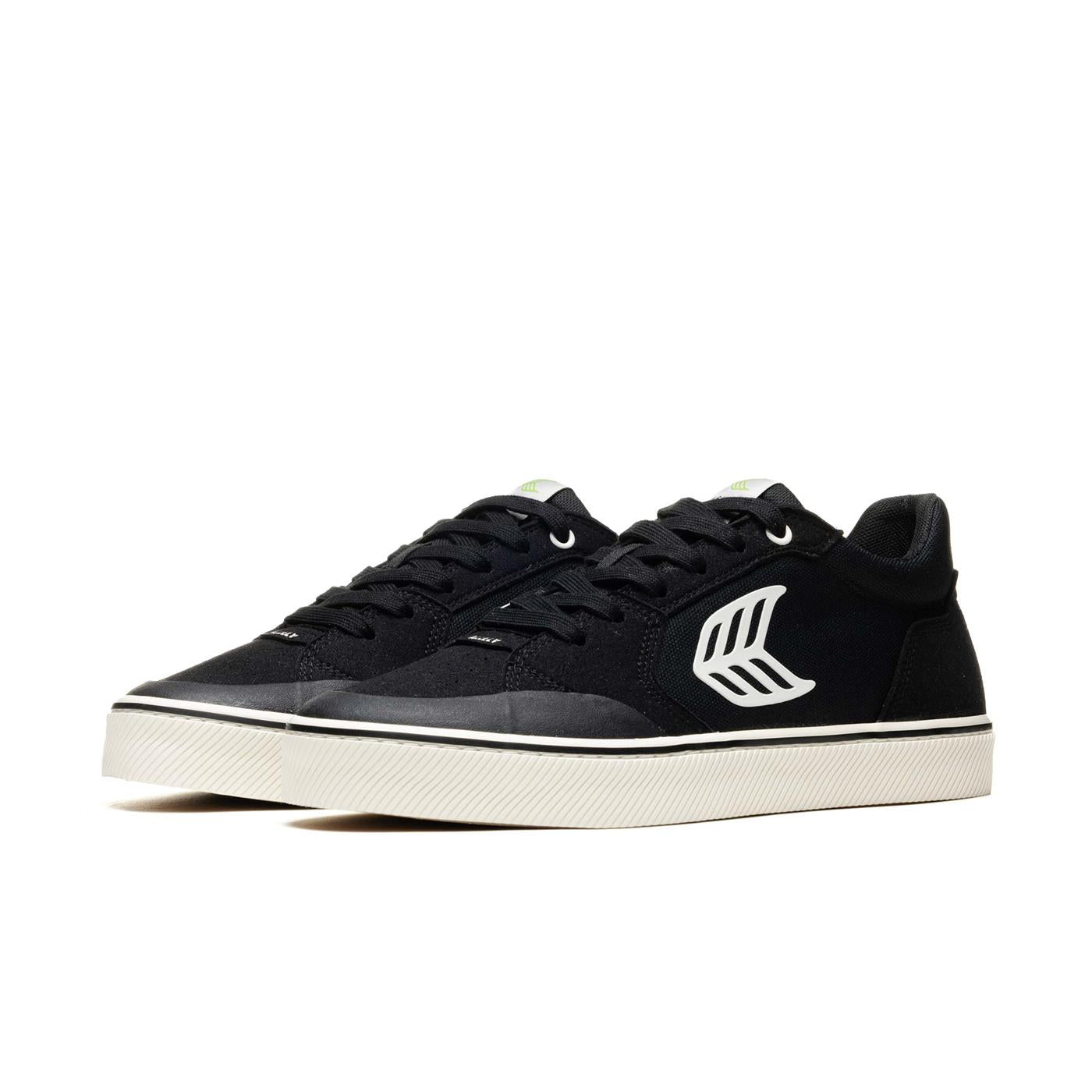 Cariuma Vallely Black/Ivory - 421409B06