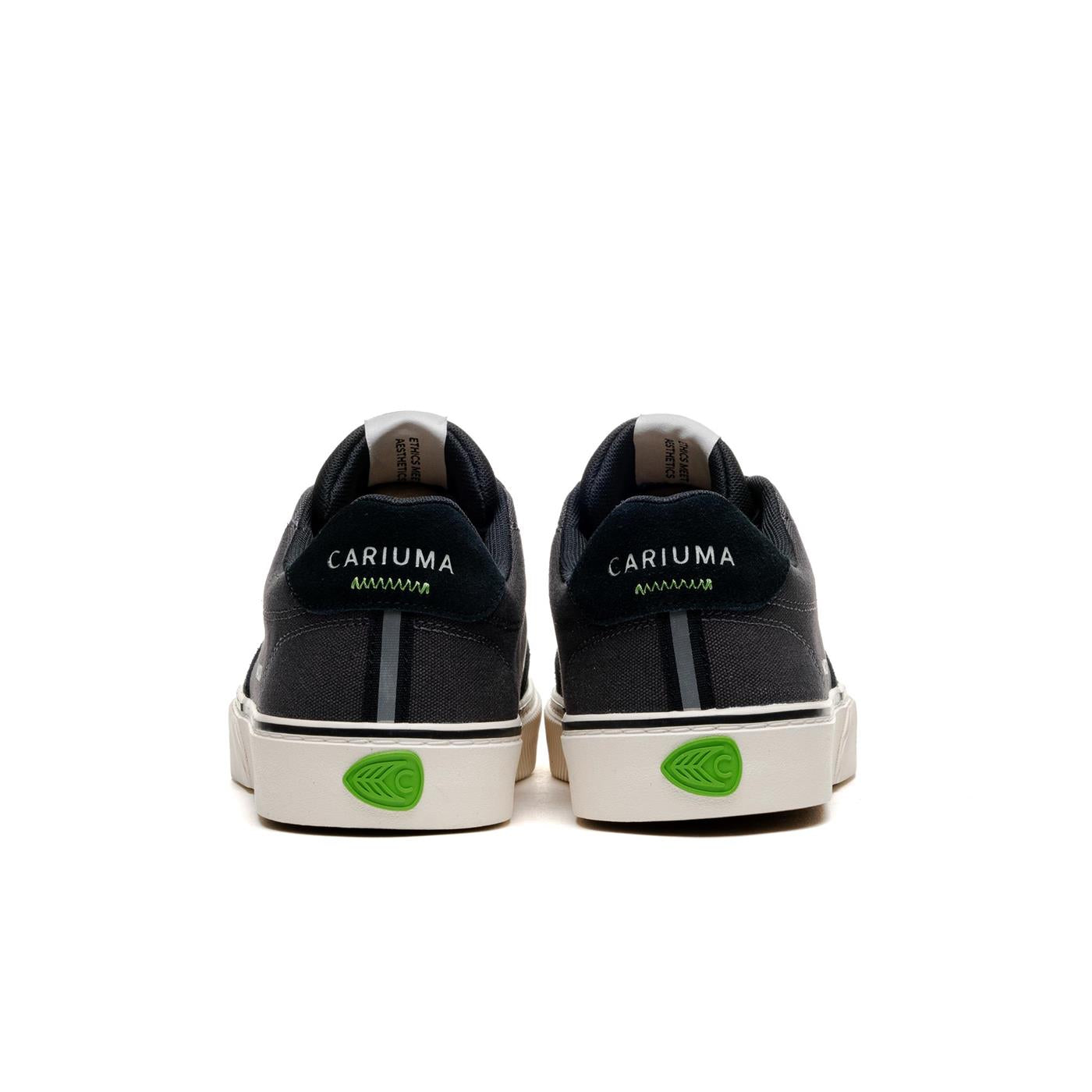 Cariuma Naioca Jet Black/Dark Grey - 511707B29