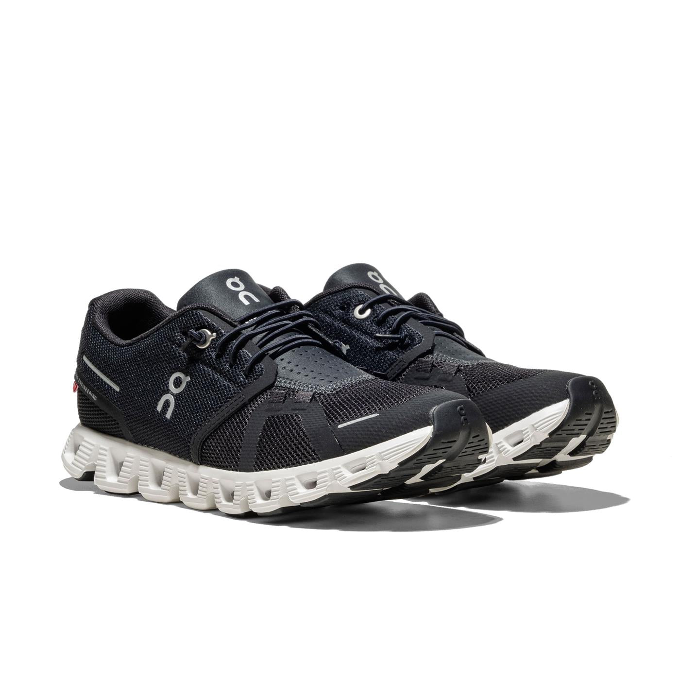 On Running Cloud 5 Black/White - 59.98904