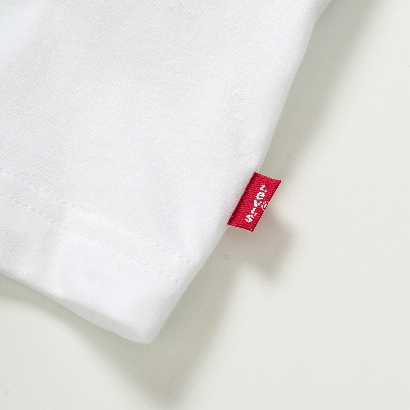 Levis SS Graphic Tee White - 9EE551-001