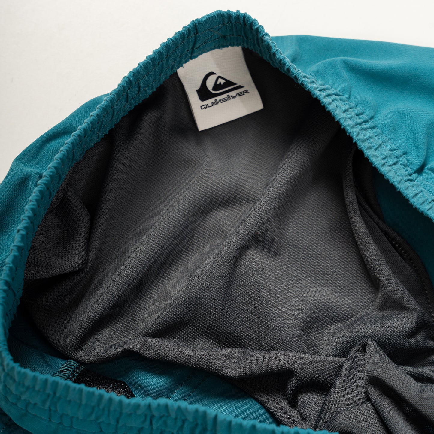 Quiksilver Solid Youth 14" Volley Short Colonial Blue