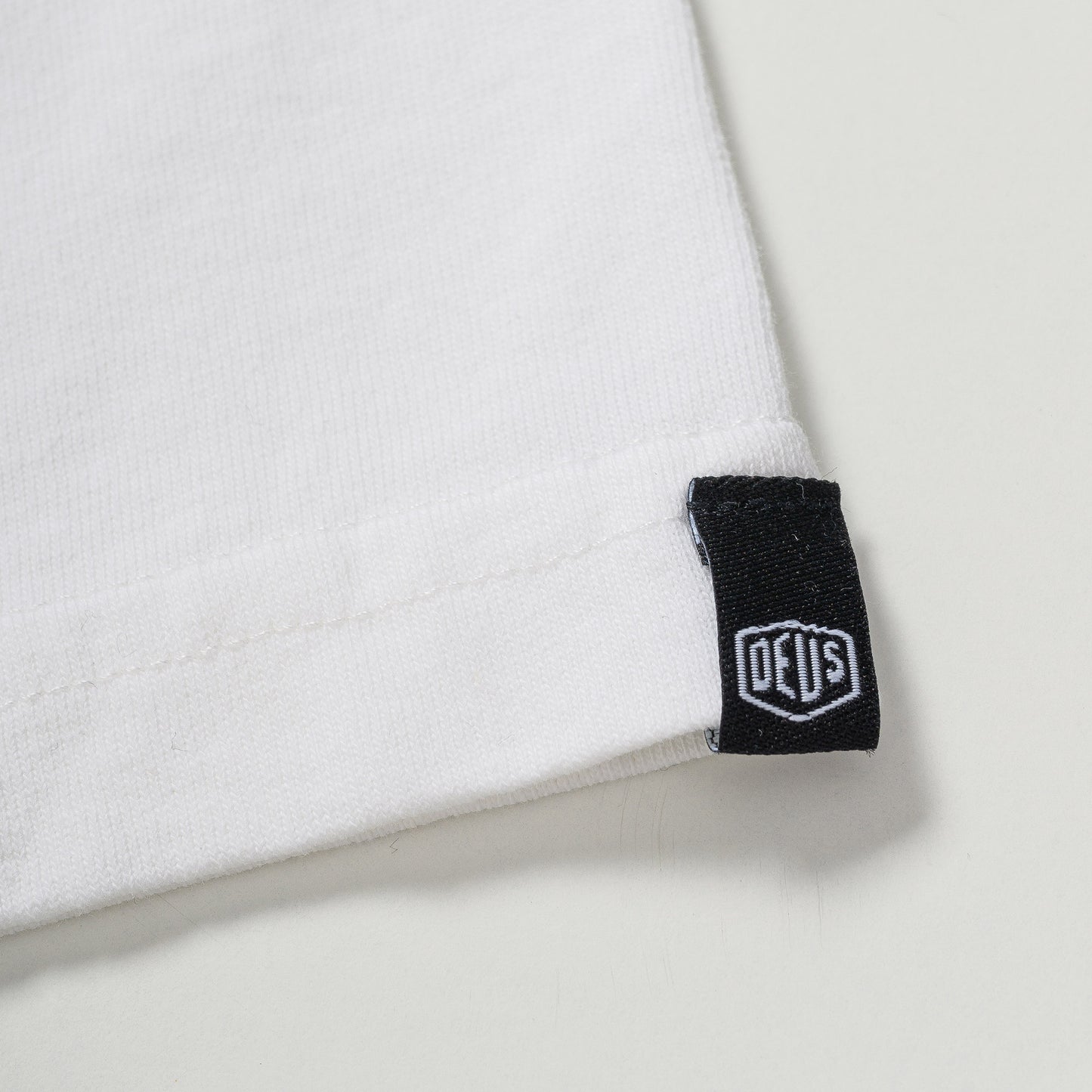 Deus Ex Machina Shield Standard Tee White
