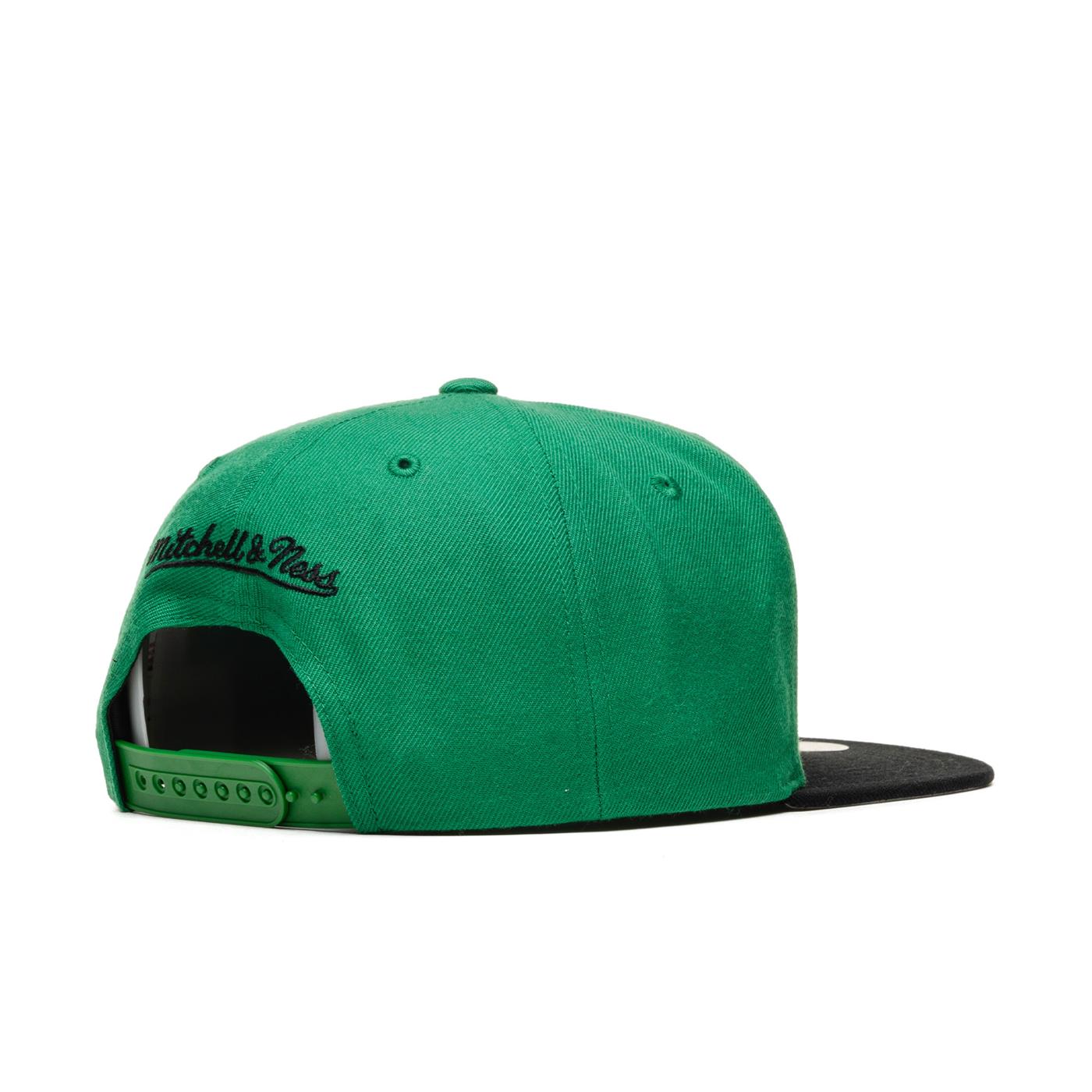 Mitchell & Ness Team 2 Tone 2.0 Snapback Boston Celtics - HHSS3264-BCEGRNBLK