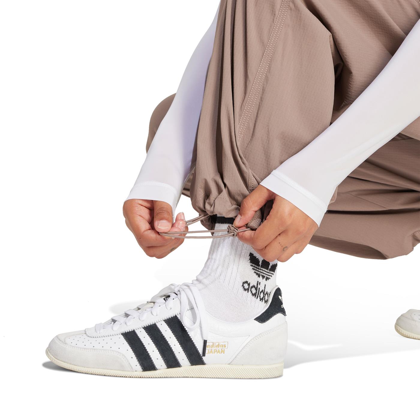 Adidas Originals Essentials S Parachute Pant Trace Brown - JD0783