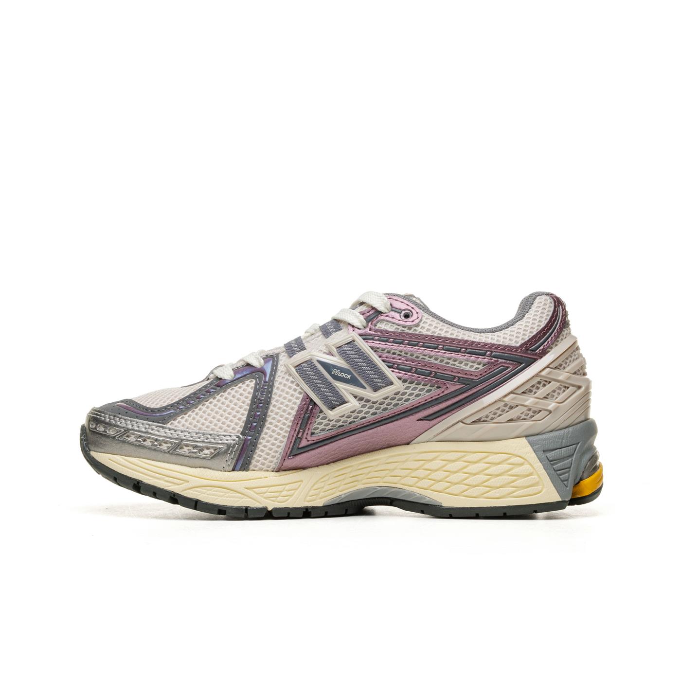 New Balance 1906 Licorice/Moonbeam - M1906RRA