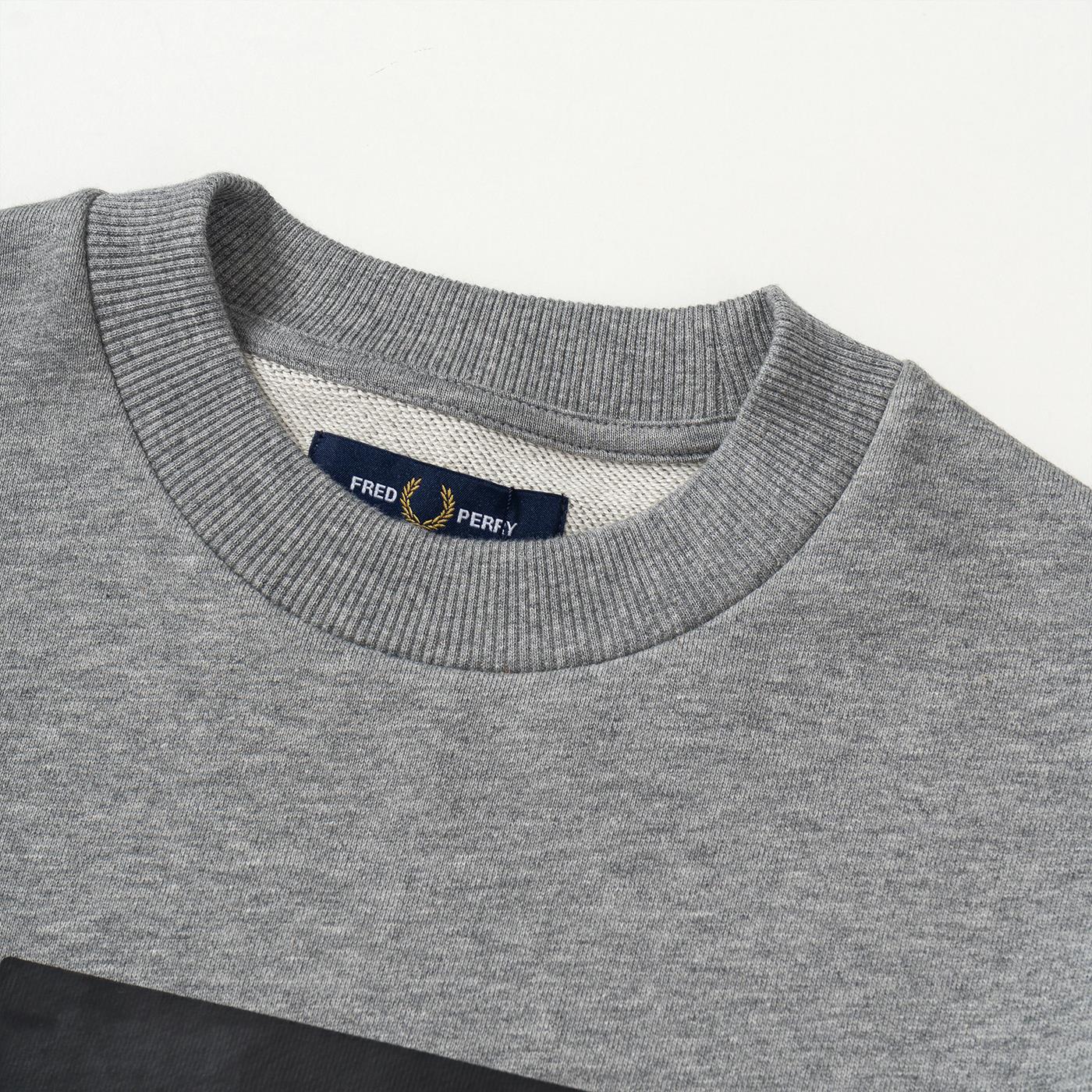 Fred Perry Block Print Sweatshirt Steel Marl - M3701-420