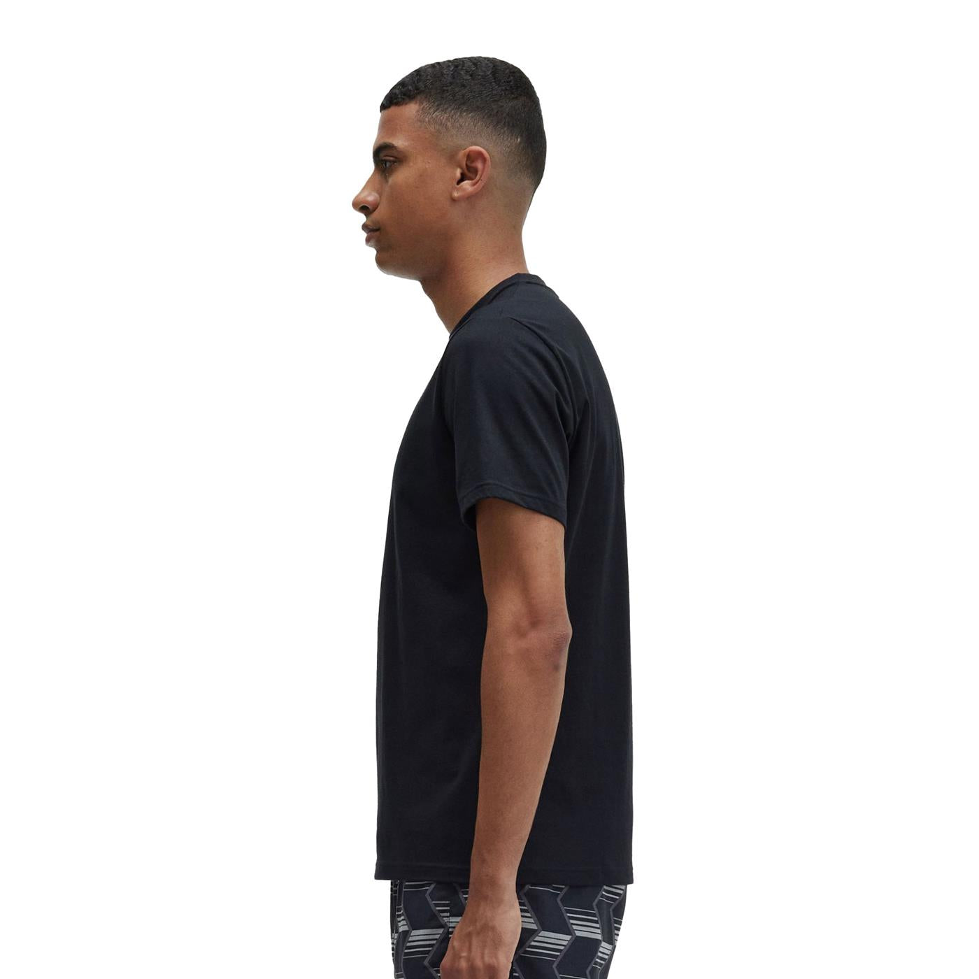 Fred Perry Embroidered T-Shirt Black - M4580-102