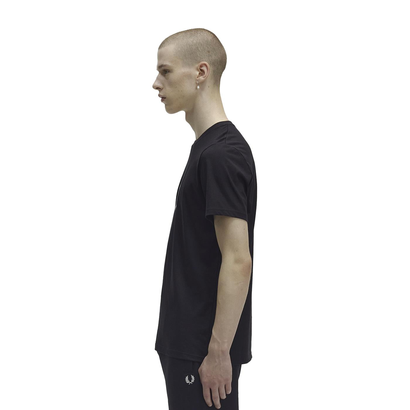 Fred Perry Circle Branding T-Shirt Black - M5630-102