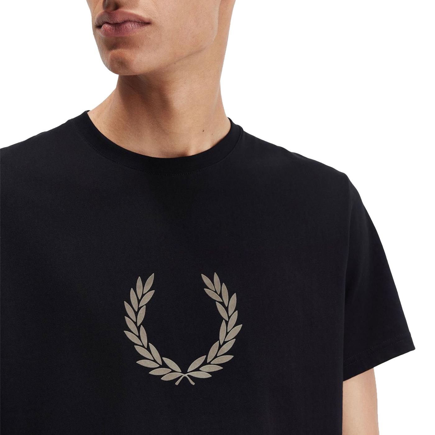 Fred Perry Flocked Laurel Wreath T-Shirt Black/Warm Grey - M7708-V53