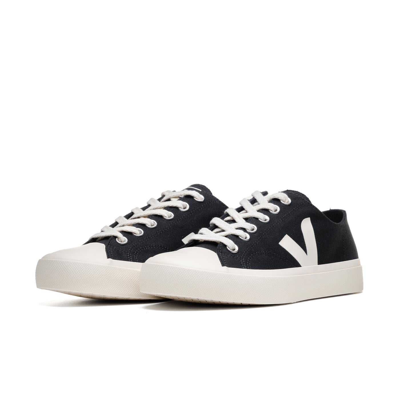 Veja Wata II Low Canvas Black/Pierre  - PL0101397