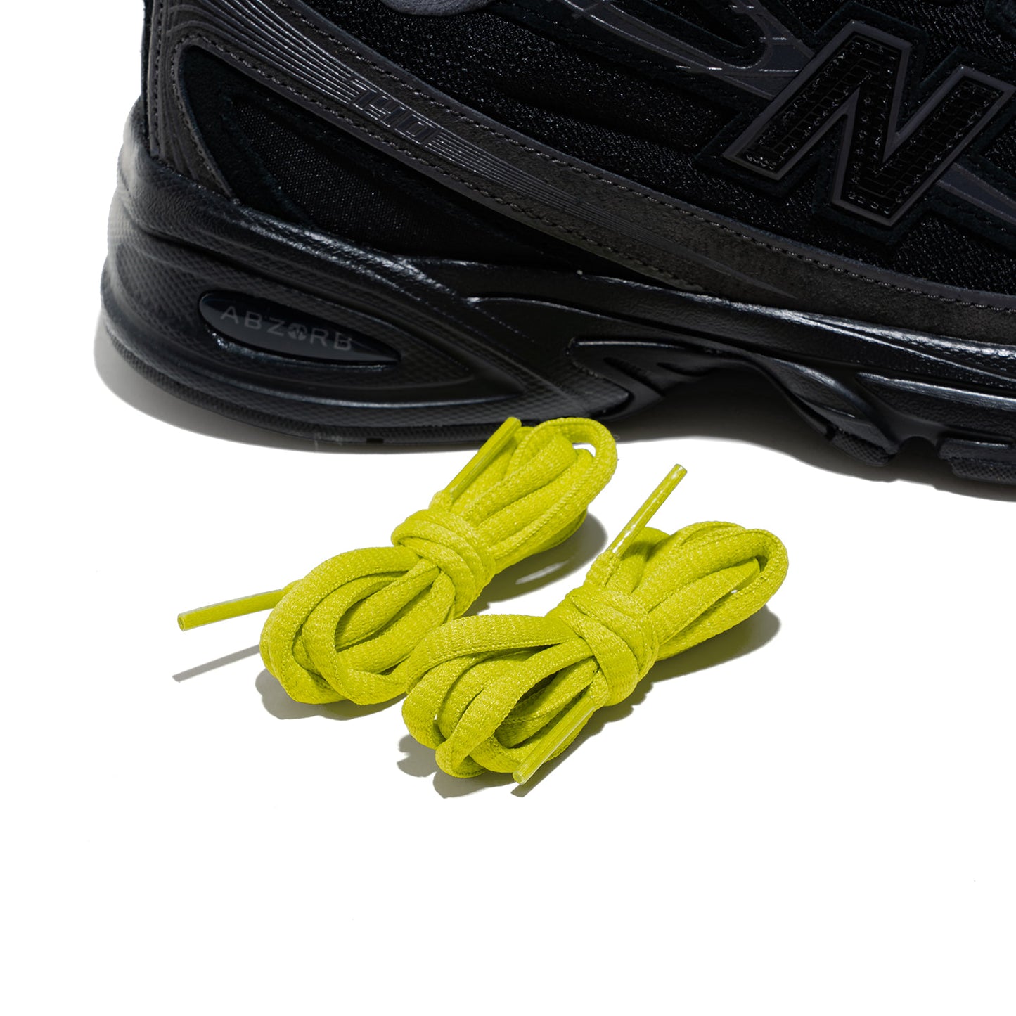New Balance 740 Black - U7408XH