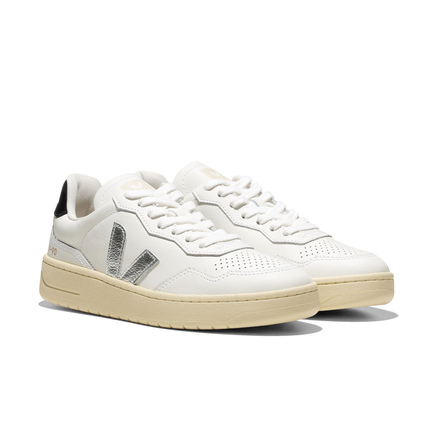 Veja V-90 O.T. Leather White/Silver/Black - VD2020910