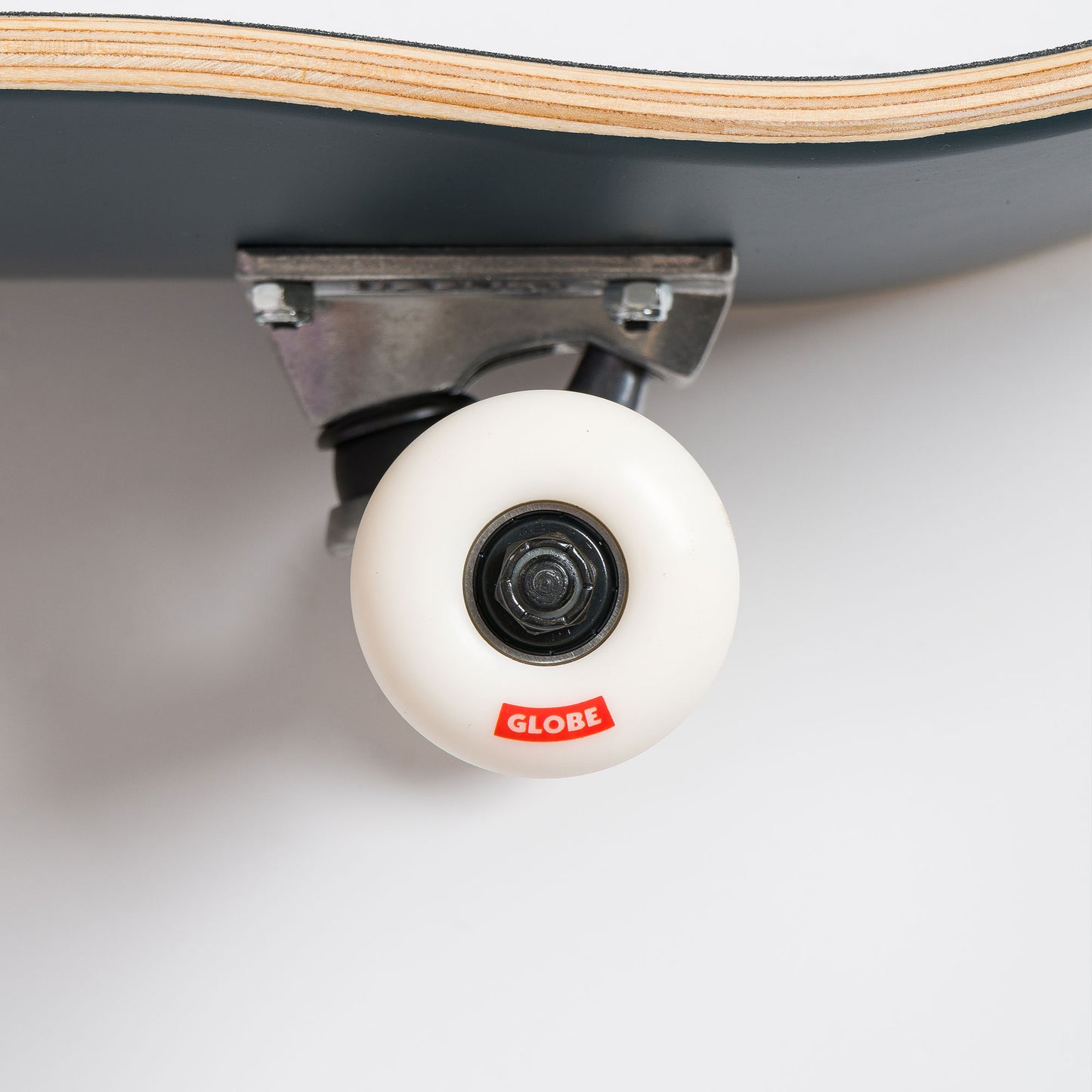 Globe Goodstock 7.82" Skateboard Complete Navy
