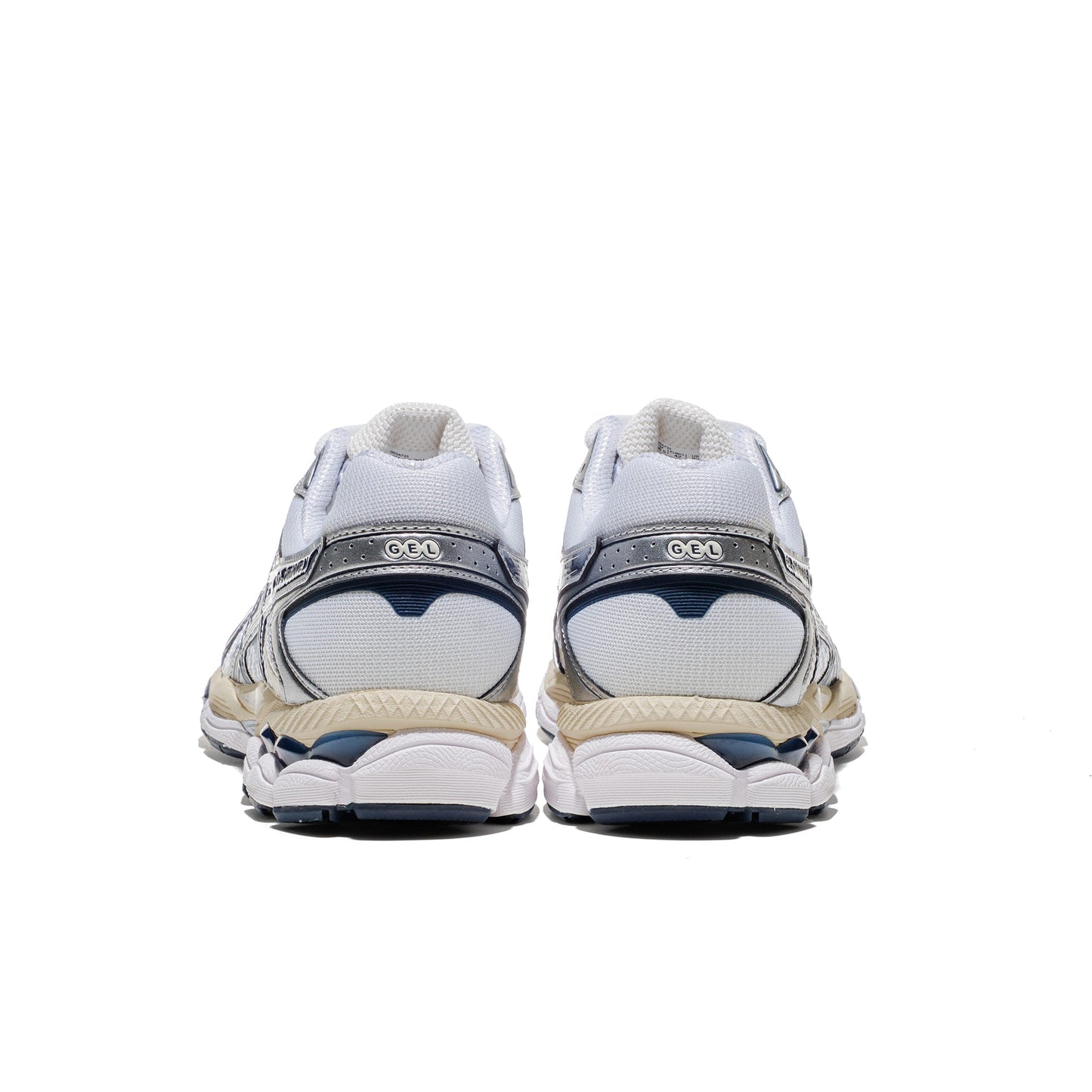 Asics Gel-Cumulus 16 White/Midnight  - 1203A733-103