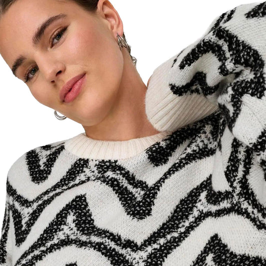 Only Jane LS Jacquard O-Neck BF Knit Cloud Dancer/Black  - 15332157CD