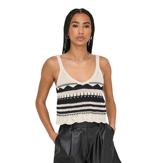 Only Merida Life SL Crop V-Neck Top Knit Ecru/Black Pattern  - 15344404EBP
