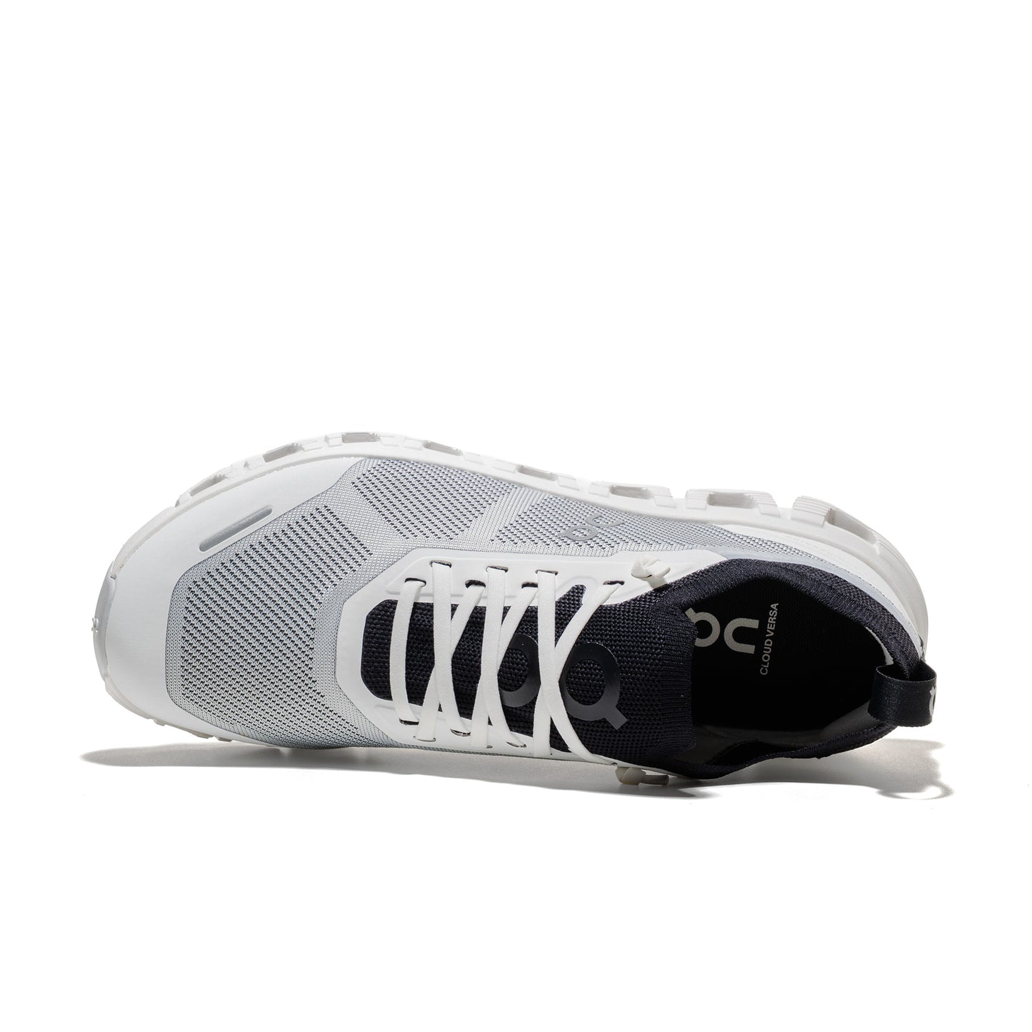 On Running Cloud 6 Versa White/Black  - 3MF10040462
