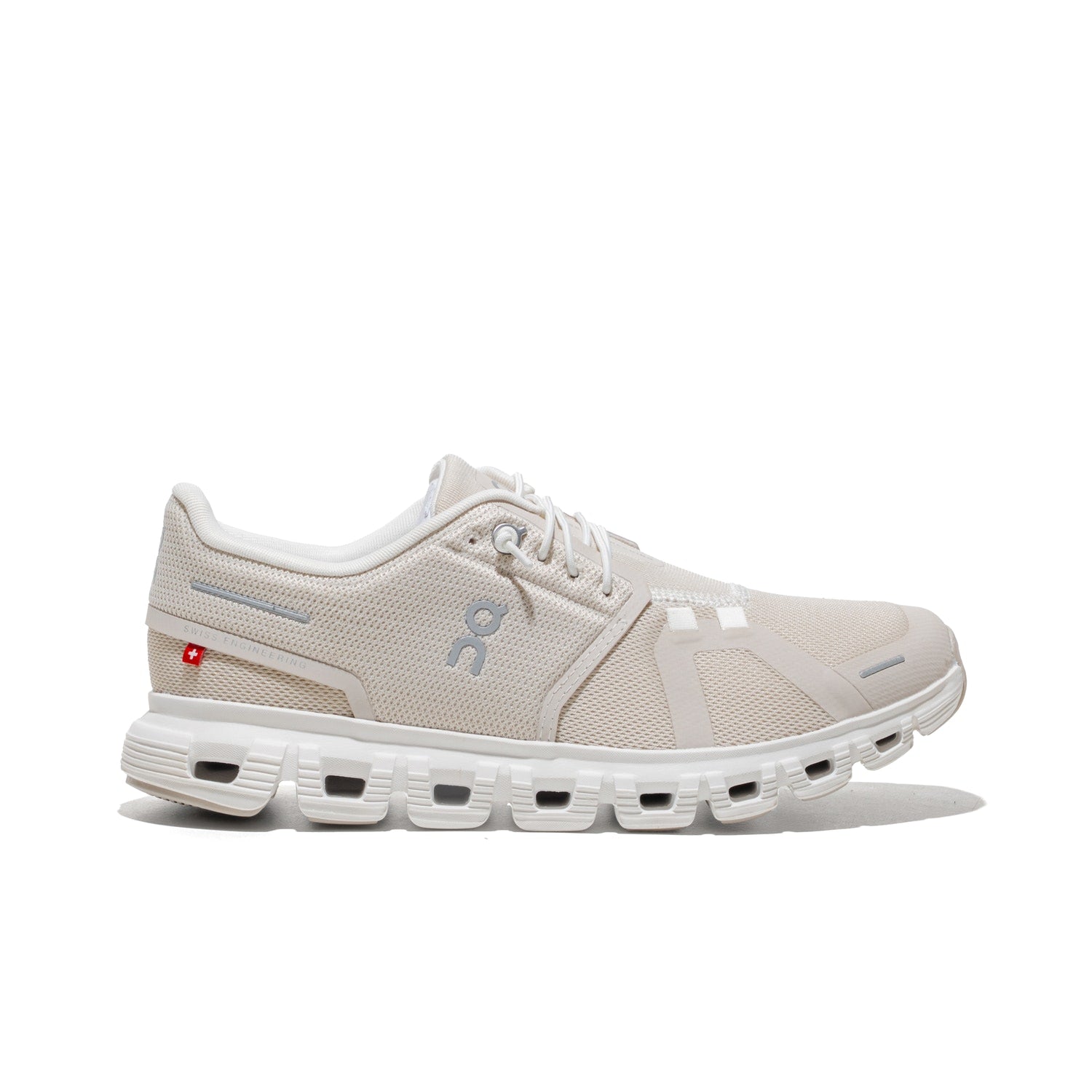 On Running Cloud 6 Pearl/White  - 3WF10060755