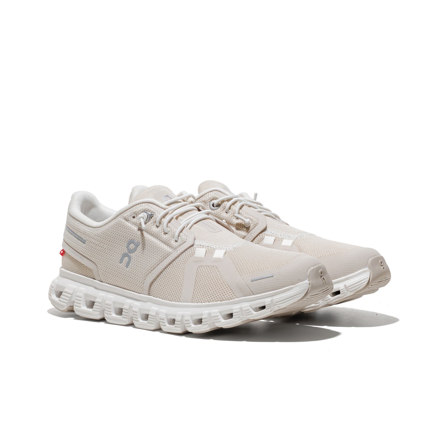 On Running Cloud 6 Pearl/White  - 3WF10060755