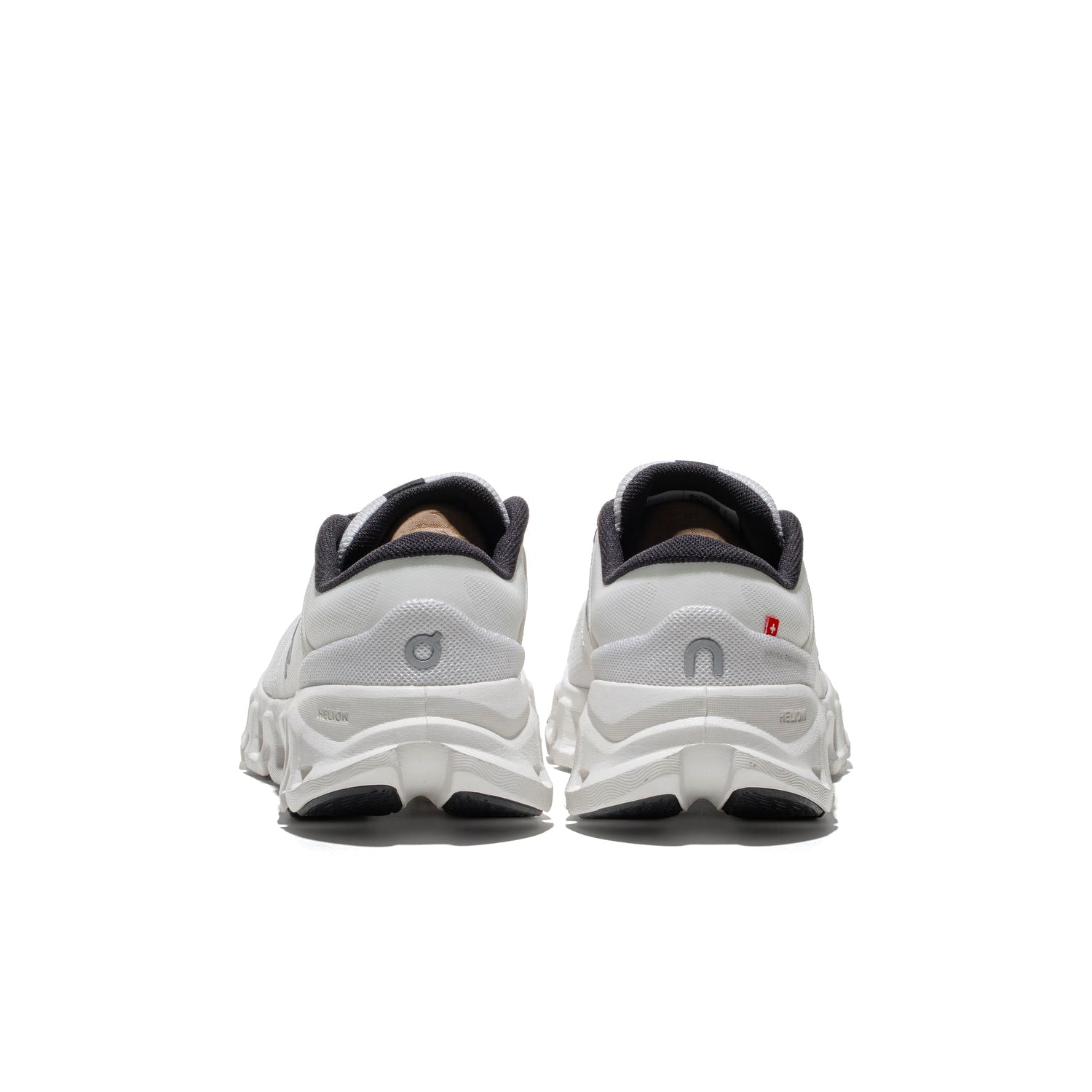 On Running Cloud X 5 White/Black  - 3WG30060462