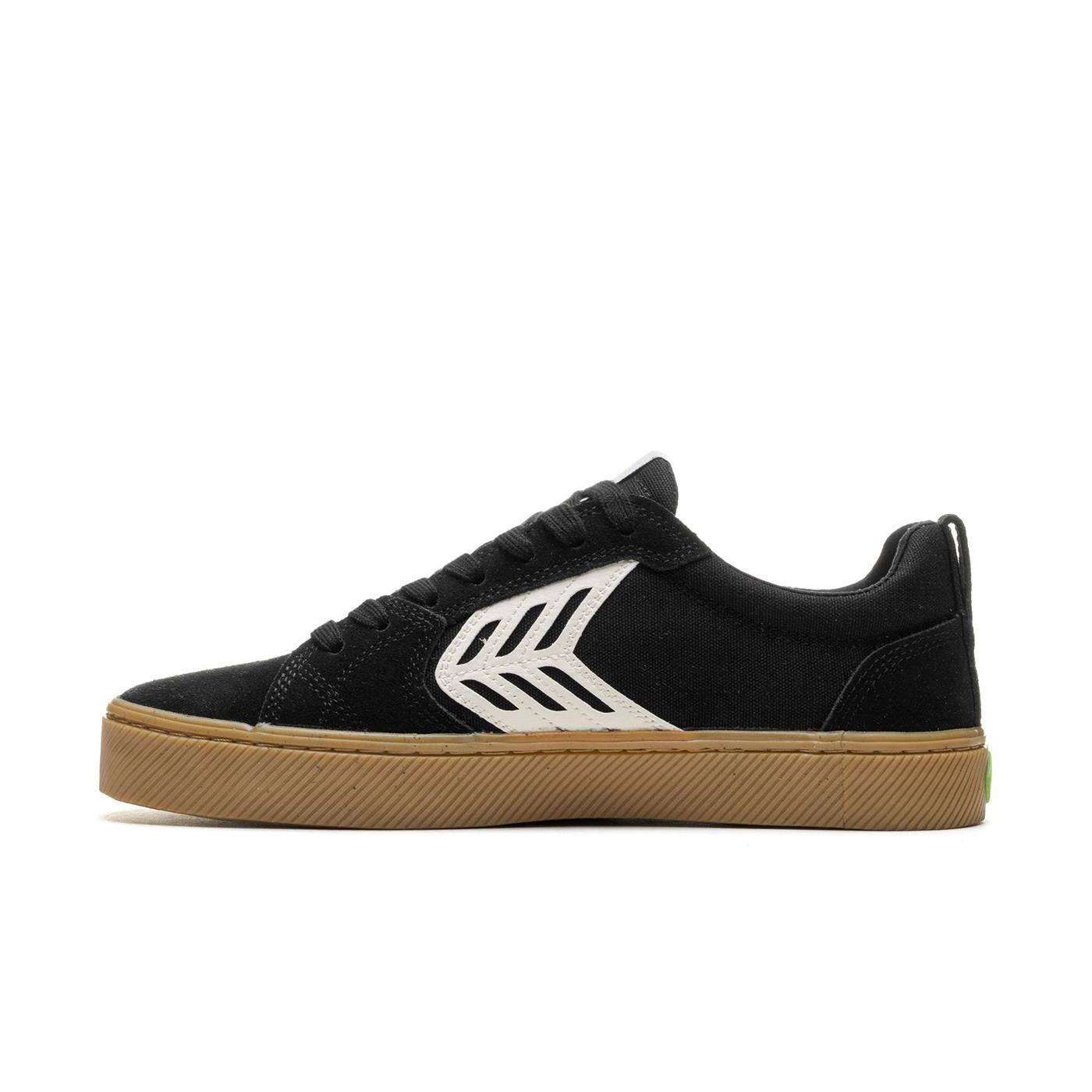 Cariuma Catiba Pro Ivory Logo Gum Black  - 400807B14