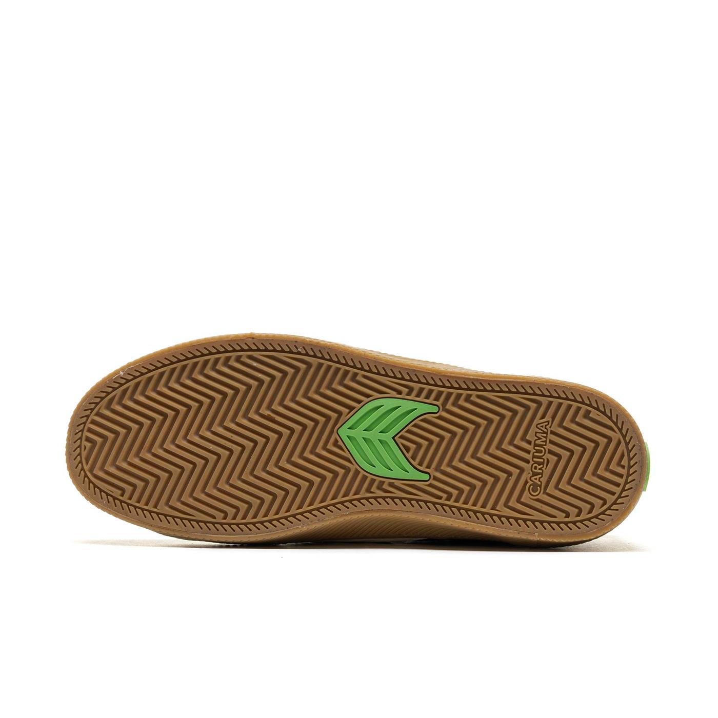 Cariuma Catiba Pro Ivory Logo Gum Black  - 400807B14