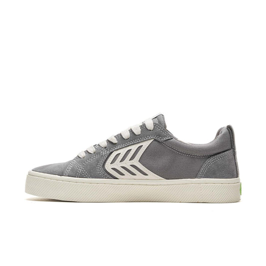 Cariuma Catiba Pro Ivory Logo Charcoal Grey  - 400807G17