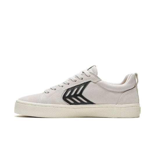 Cariuma Catiba Pro Black Logo Off-White Vintage  - 400807W14