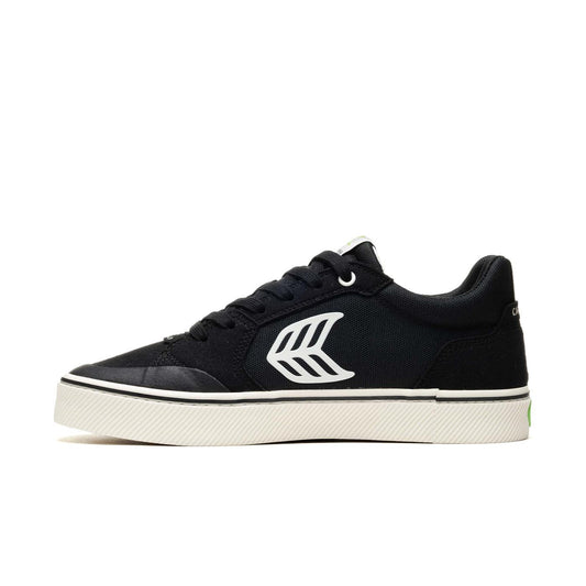 Cariuma Vallely Black/Ivory  - 421409B06