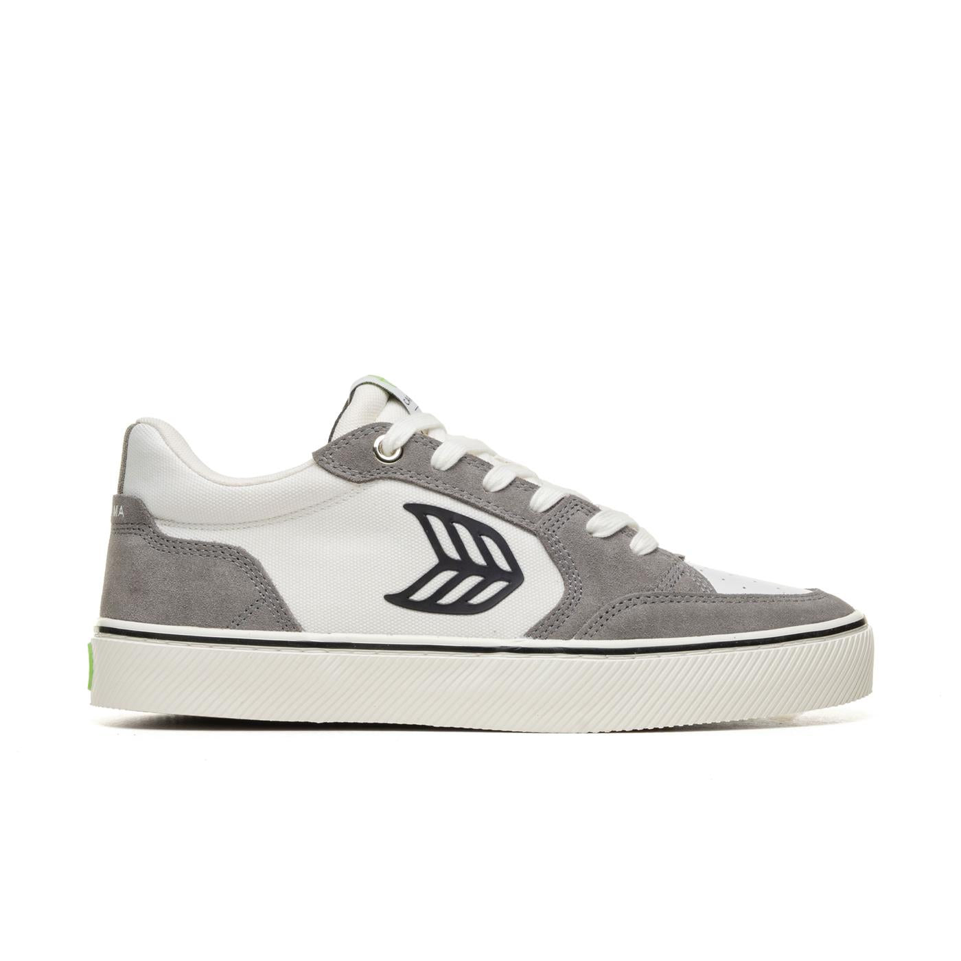 Cariuma Vallely Pro Off-White/Charcoal Grey  - 421409W68