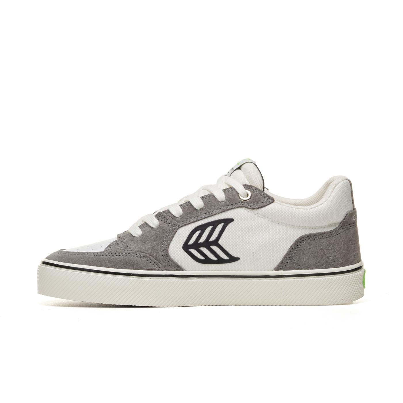 Cariuma Vallely Pro Off-White/Charcoal Grey  - 421409W68
