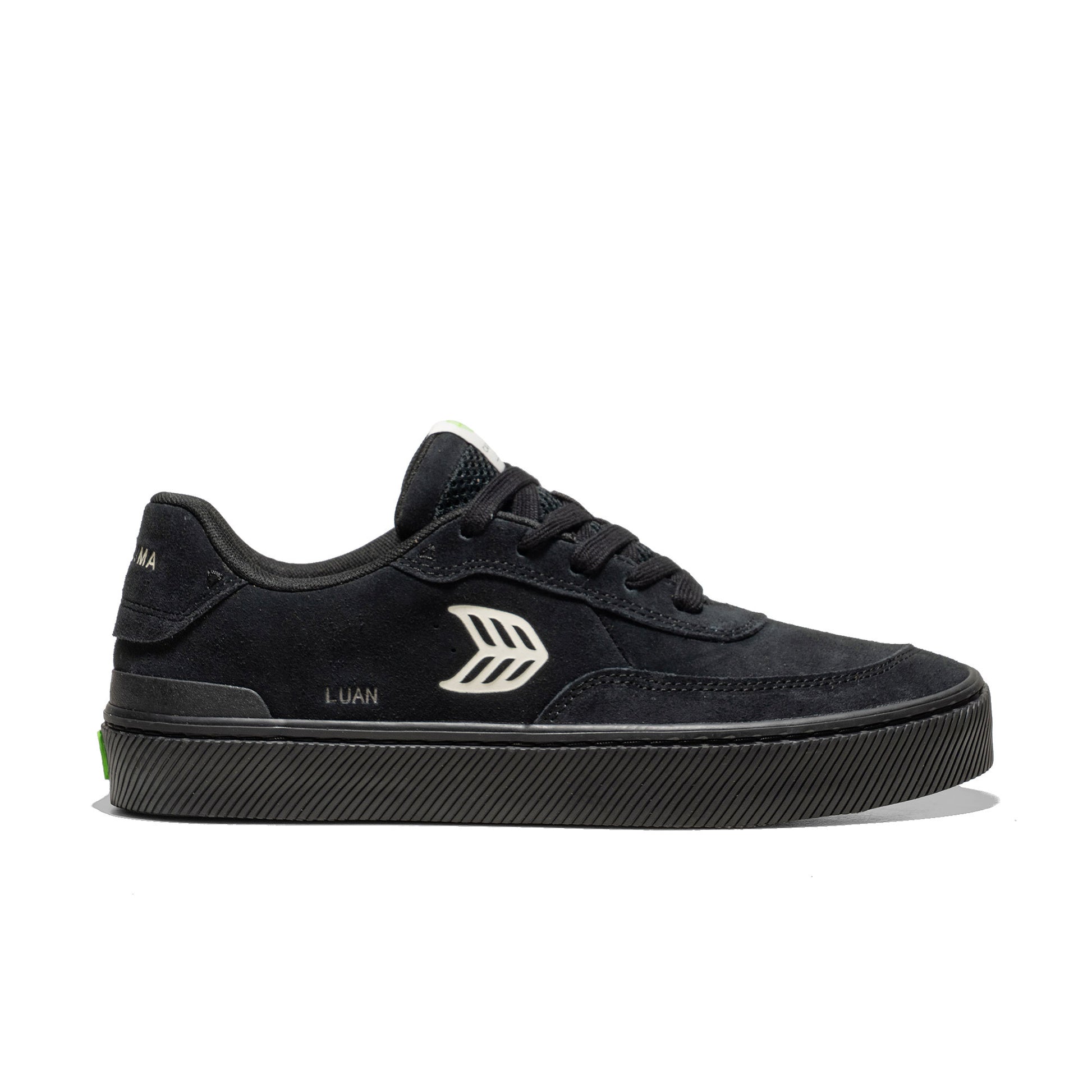 Cariuma Luan Pro All Black/Ivory  - 472402B13