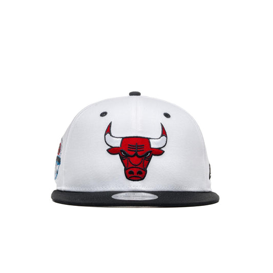 New Era White Crown Patch 9Fifty Chicago Bulls White/Black  - 60364270