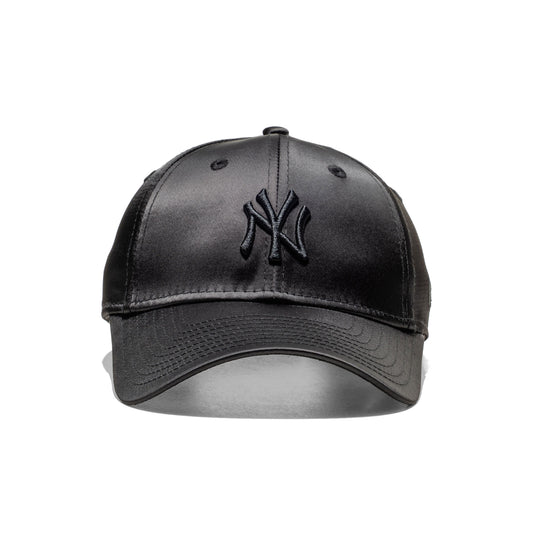 New Era Wmns Satin 9Forty NY Yankees Black  - 60595368