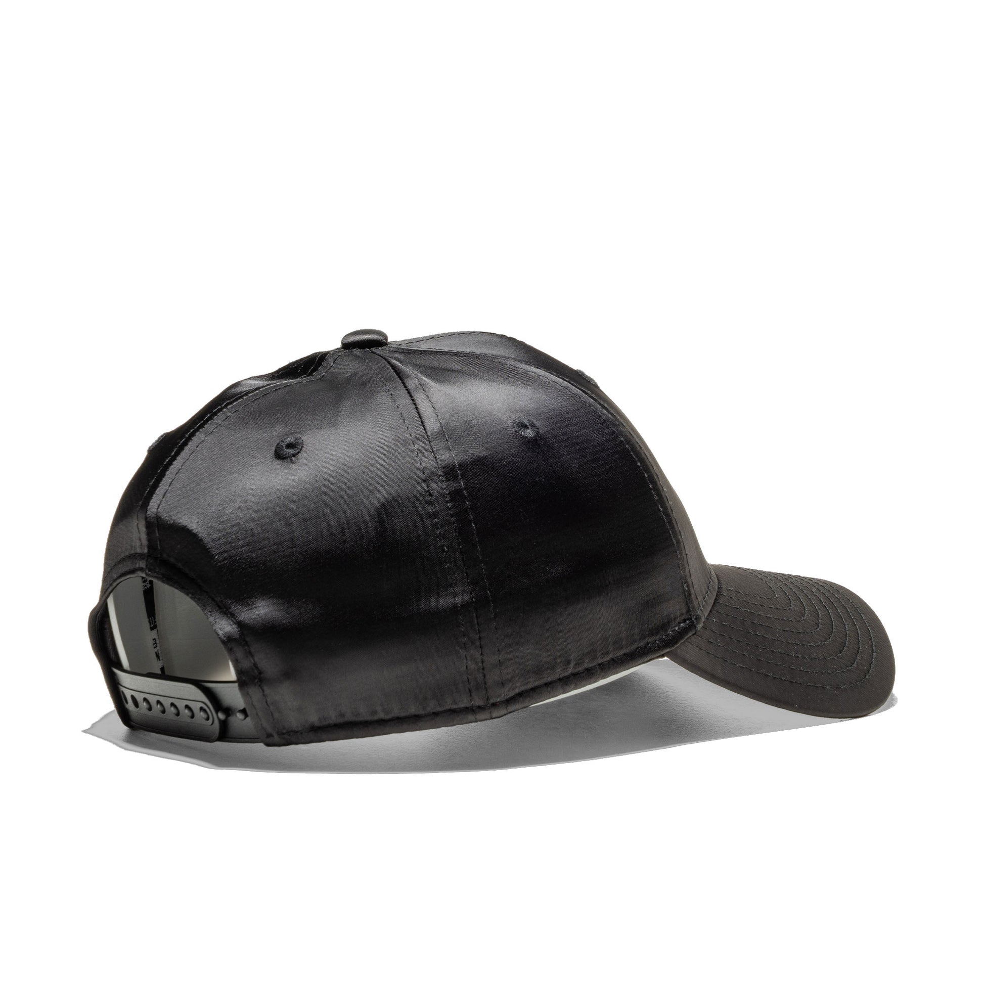 New Era Wmns Satin 9Forty NY Yankees Black  - 60595368