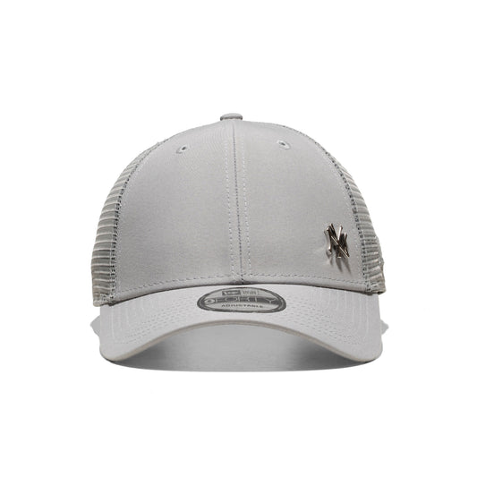 New Era Flawless 9Forty Trucker NY Yankees Gray  - 60667658