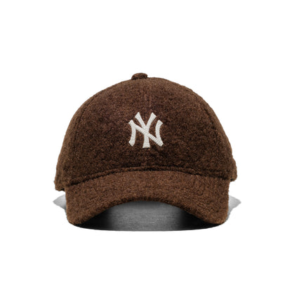 New Era Winter Borg 9Forty NY Yankees Brown  - 60915754