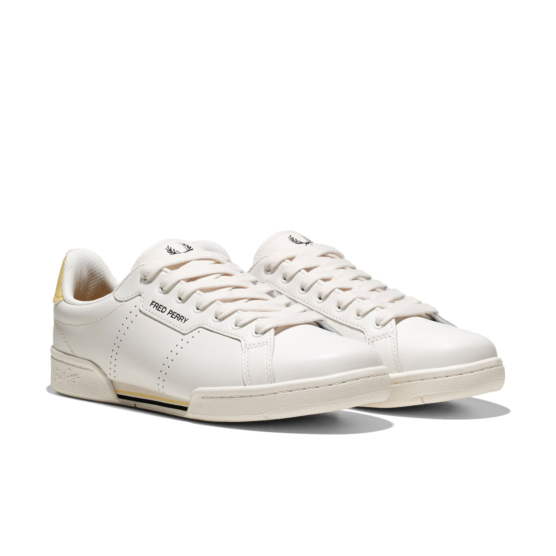 Fred Perry B722 Leather/Branded Snow White  - B8313-303