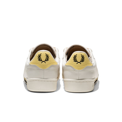 Fred Perry B722 Leather/Branded Snow White  - B8313-303