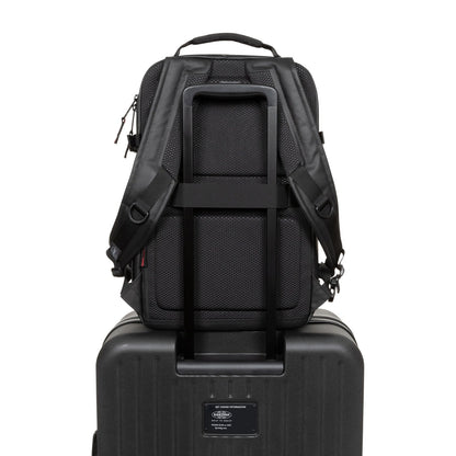 Eastpak Tecum M Cnnct Top Black  - EK00091D3W81