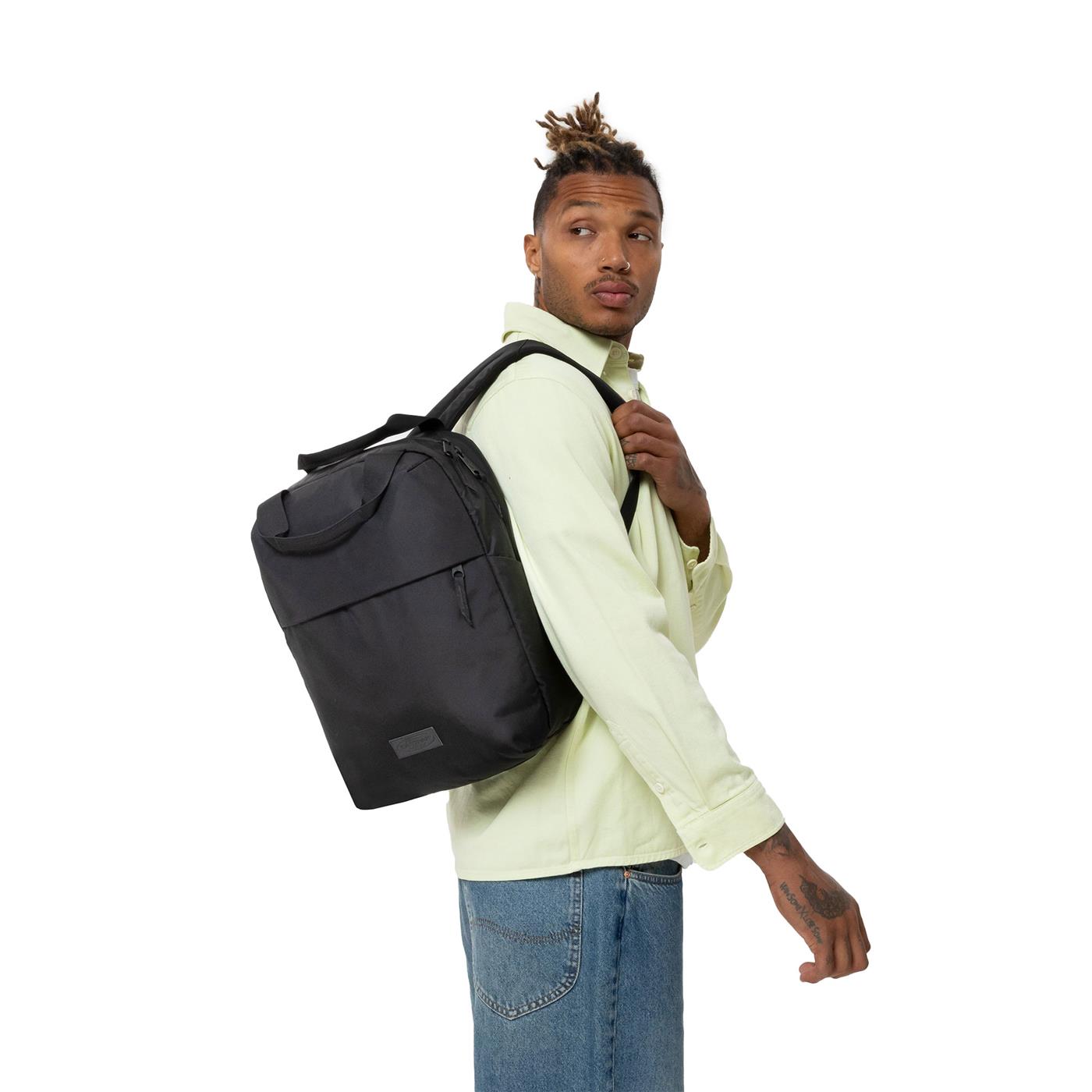 Eastpak Tecum Tote Cnnct F Black  - EK0A5BHU5A21