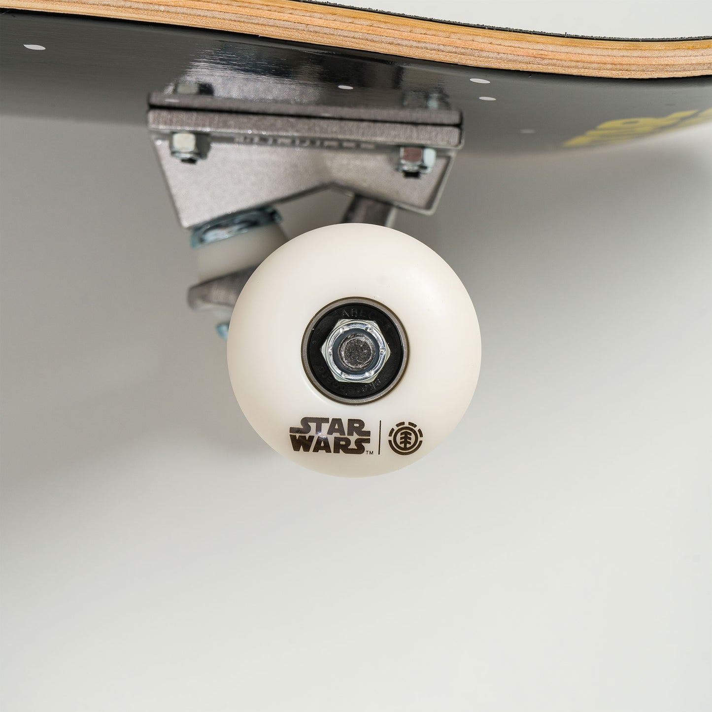 Patineta completa Element x Star Wars Empire de 8,25"