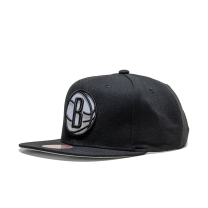 Mitchell & Ness Evergreen Black/White Snapback Nets  - HS8547-BNEBLCK
